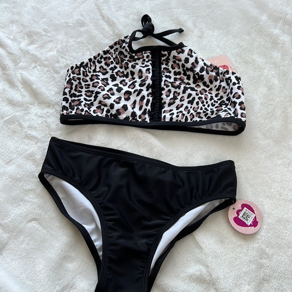 Bathing suit - Picture 3 of 4